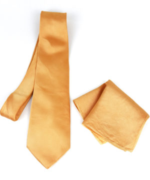 Hodvábna kravata + vreckovka v marhuľovej farbe, Slovenská výroba